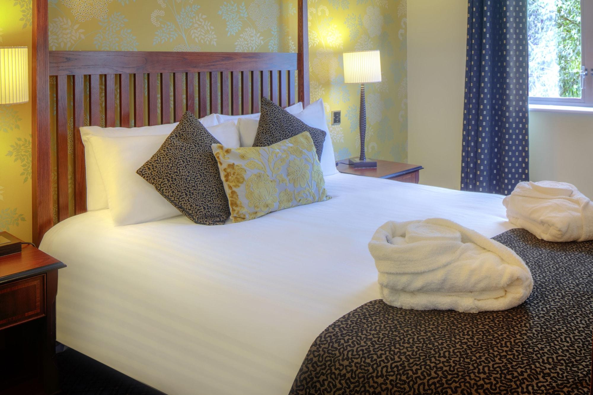 Oxford Witney Hotel Zewnętrze zdjęcie