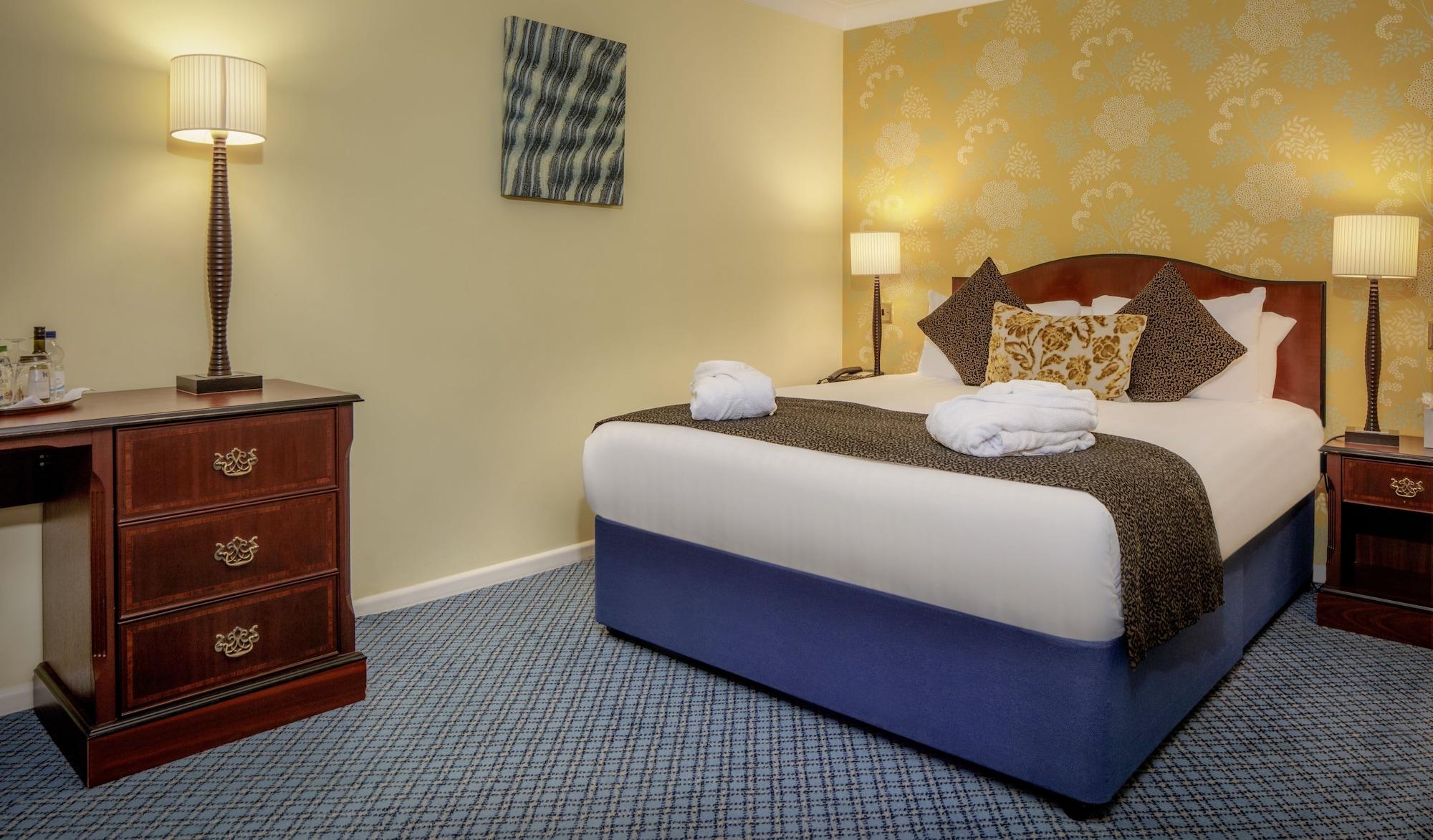 Oxford Witney Hotel Zewnętrze zdjęcie