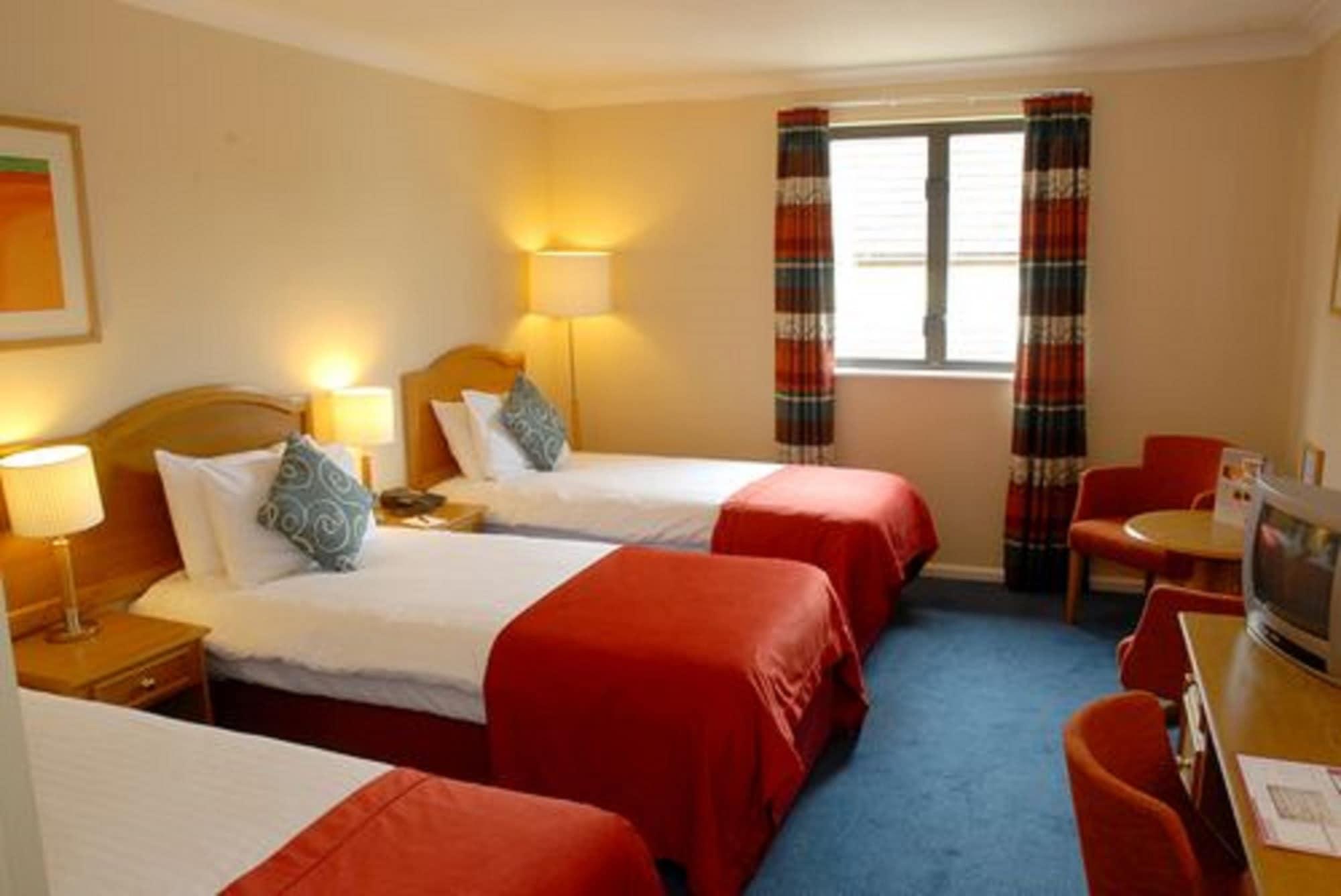 Oxford Witney Hotel Zewnętrze zdjęcie