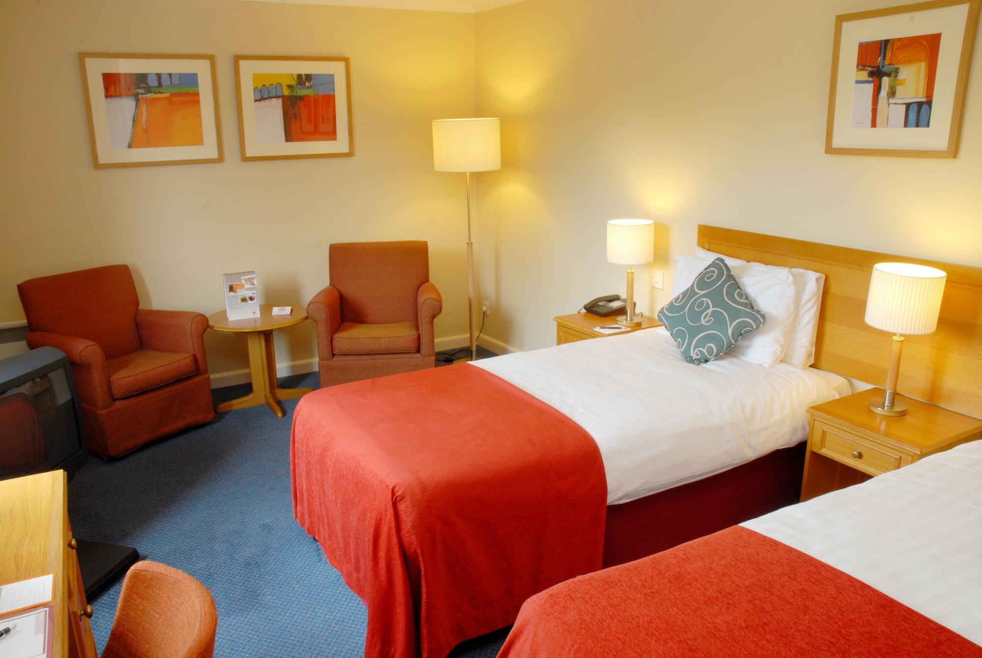 Oxford Witney Hotel Zewnętrze zdjęcie