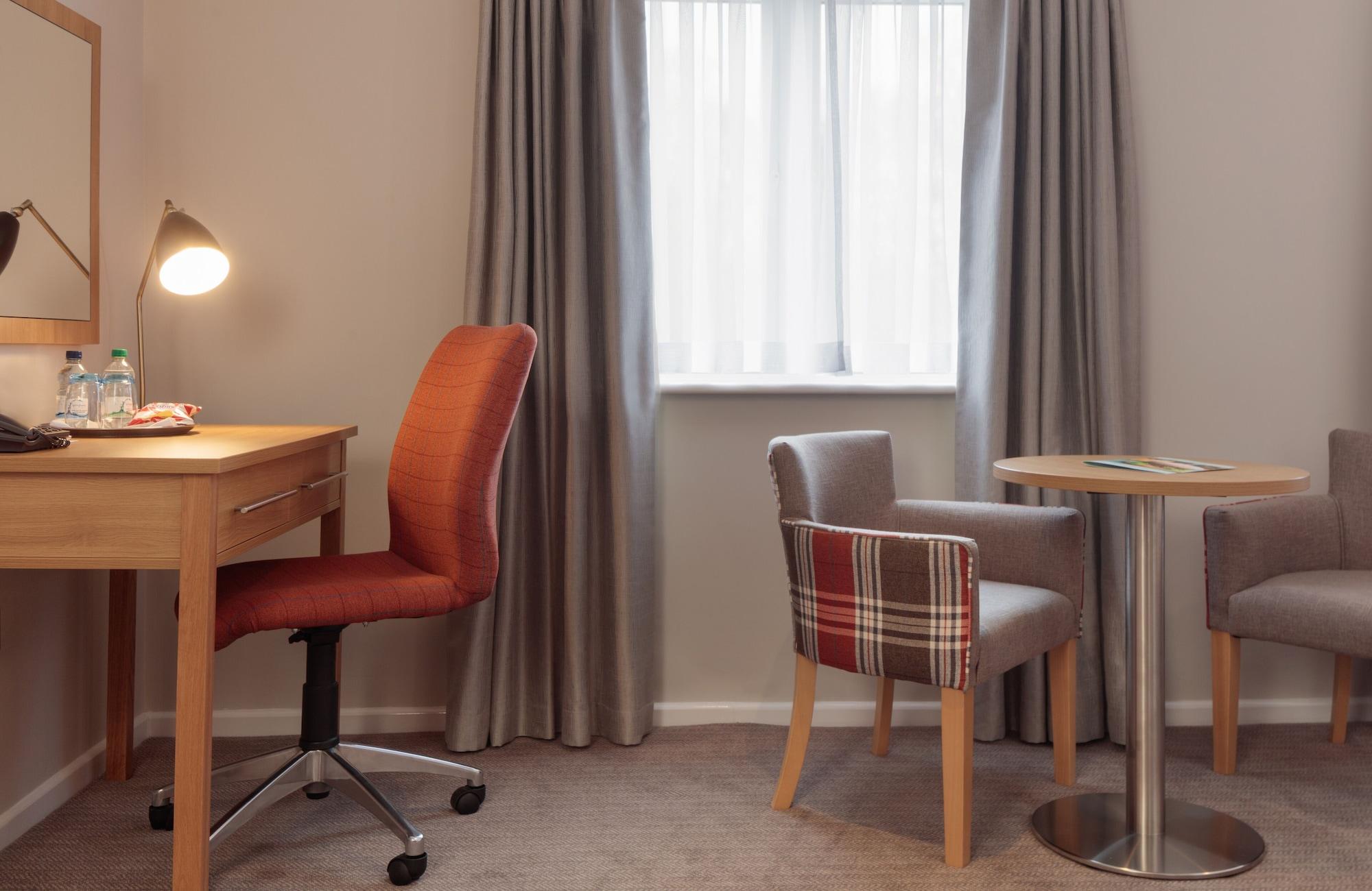 Oxford Witney Hotel Zewnętrze zdjęcie