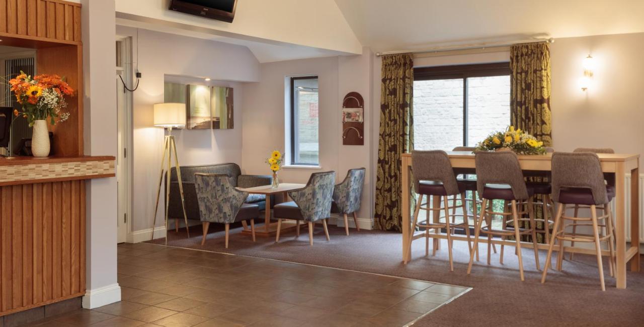 Oxford Witney Hotel Zewnętrze zdjęcie