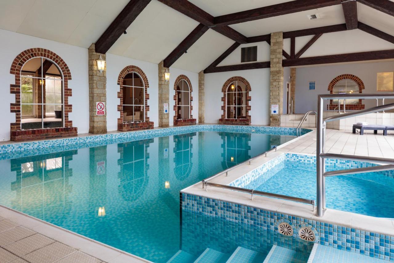 Oxford Witney Hotel Zewnętrze zdjęcie